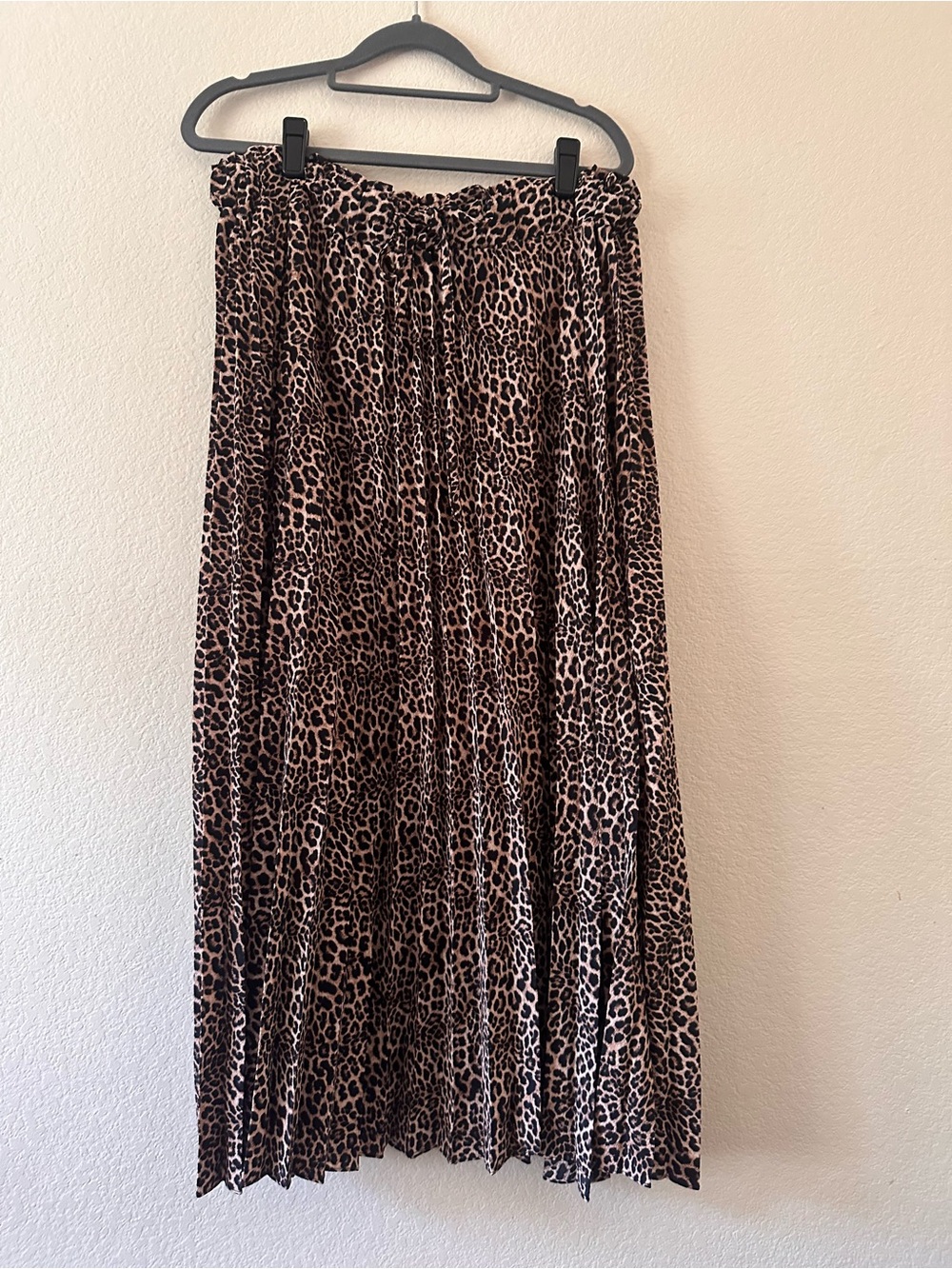 City Chic Leopard Print Pleated Midi Skirt